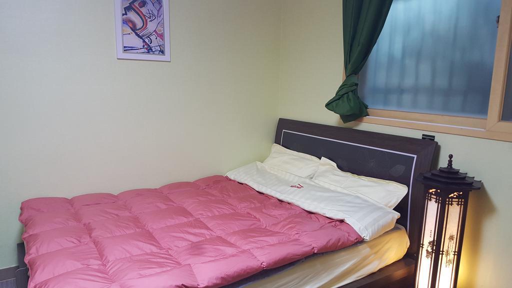 Kimchee Downtown Guest house 2*