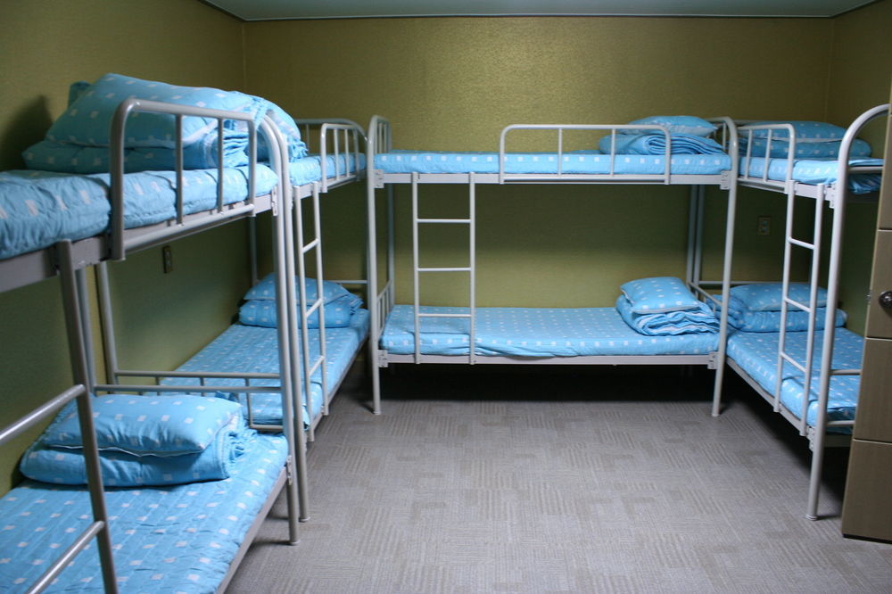 Kimchee Downtown Guest house 2*