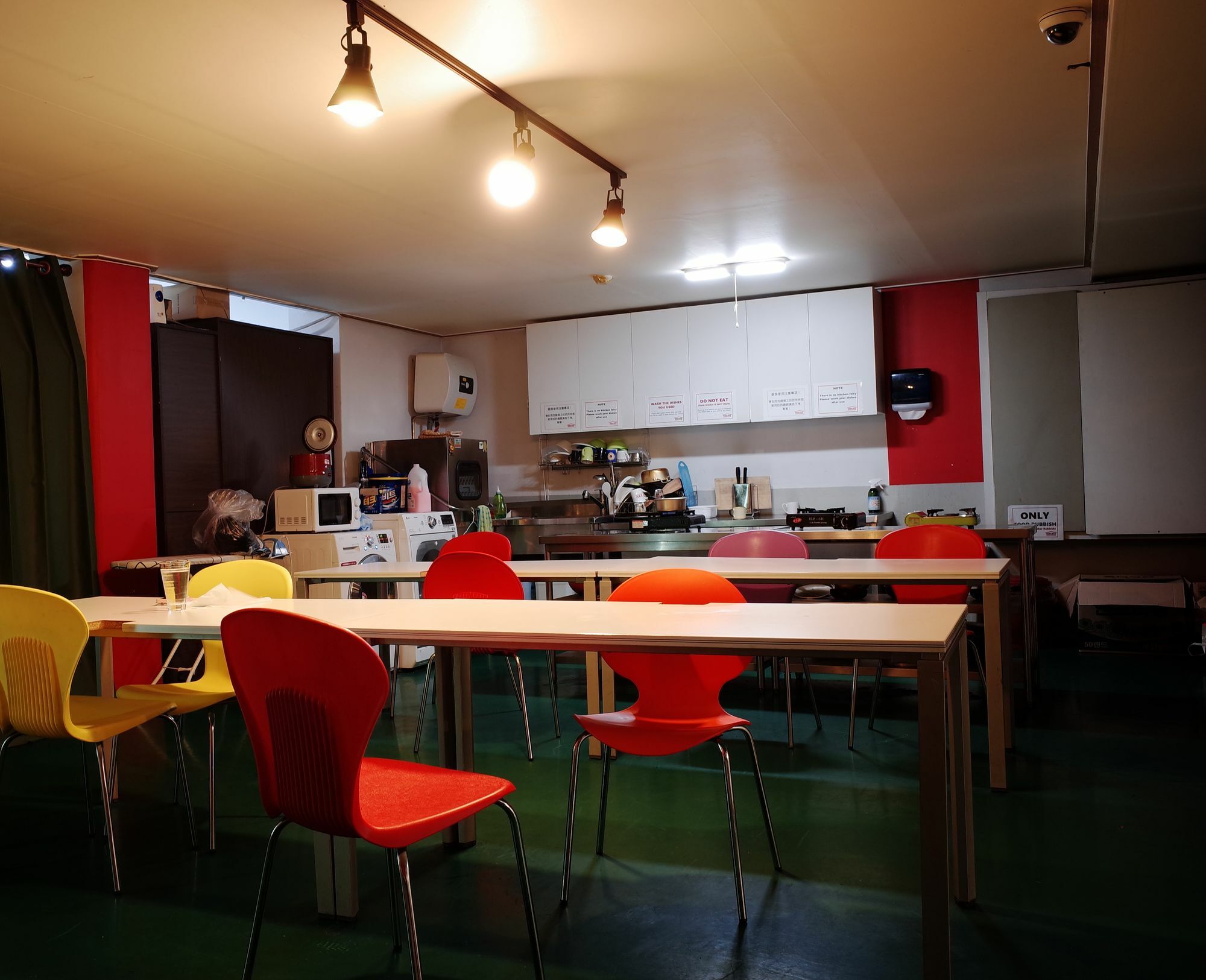 Kimchee Downtown Guest house 2*